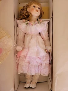 Muñecas de porcelana corte de muñecas nuevas ""Paige"" #414/2000 - Imagen 1 de 10
