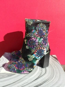 Jeffrey Campbell Brokat Stoff Perlen bestickt Stiefel Größe 6 - Bild 1 von 9