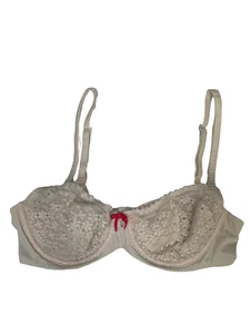 VICTORIA'S SECRET BODY BY VICTORIA LINED UNDERWIRE LACE DEMI BRA 34C - Picture 1 of 10