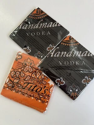 Pañuelo Tito's Vodka Bandana Bufandas (3) 22x22 Negro y Naranja Paisley NUEVO Foto 1 de 3