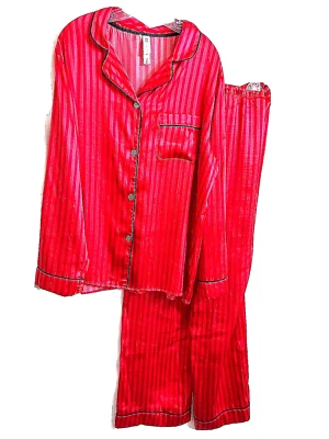 Gilligan & Omalley Red Striped Woman P J Set 2 Pc.  Size  L  Long Sleeves Pocket - Image 1 of 4