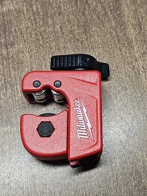 Milwaukee 48-22-4250 1/2 in Mini Copper Tubing Cutter - Image 1 of 4