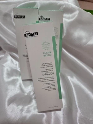 Tres 3 Nuevo Limpiador de Yogur Dr. Brandt Clean Biótico con PH Equilibrado con Clorofila Foto 1 de 4