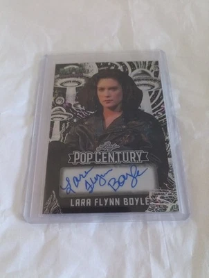 LARA FLYNN BOYLE Auto 2025 Leaf Pop Century Sci-Fi one of one 1/1 (Men in Black) - Image 1 of 4