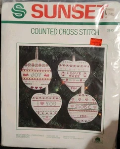 Kit de punto de cruz contado adornos sentimentales por Sunset Christmas 2913 NUEVO - Imagen 1 de 6