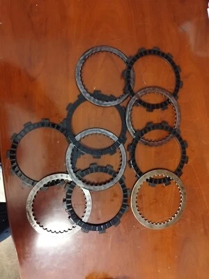 Suzuki GT750, GT250, GT380, T500, GS750, placas de embrague 21451-31000 Foto 1 de 4