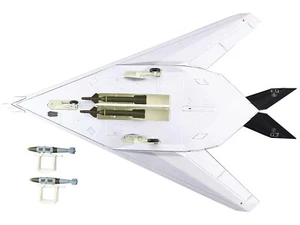 F-117A Nighthawk Toxic Death 1991 1/72 Hobby Master Stealth CARZ - Picture 1 of 4
