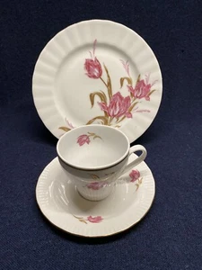 Sammeltasse Sammelgedeck Graf von Henneberg Ilmenau DDR Weiß Tulpen Pink 3tlg. - Bild 1 von 12