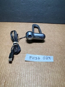 Logitech V-UAR33 861304-0000 USB Wired 1.3 Megapixel QuickCam Fusion Webcam - Picture 1 of 4