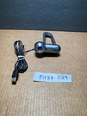 Logitech V-UAR33 861304-0000 USB Wired 1.3 Megapixel QuickCam Fusion Webcam - Image 1 of 4