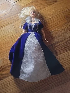 2000 Millennium PRINCESS Barbie BLUE Velvet & White Lace - - Picture 1 of 9