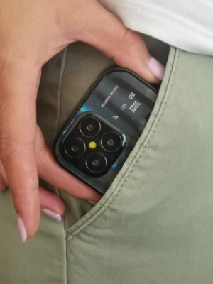 Mini telefono cellulare 2G tascabile pieghevole dual sim con fotocamera micro SD - Immagine 1 di 4