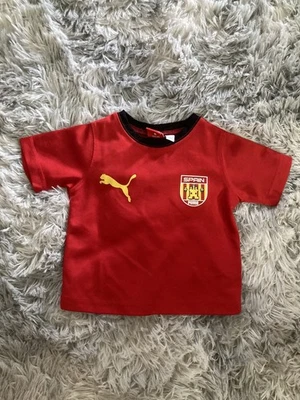 儿童彪马西班牙足球衬衫尺寸 12 个月红色短裤 — 第 1/4 张图片