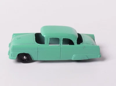 1955 Ford Crownline TOOTSIETOY Green 2-Door Coupe Vintage Toy Car - Image 1 of 4