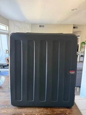 Gator G-PRO-12U-19 Pro Series Molded Mil-Grade PE Rack Case, 12 Space, 19" Deep - Image 1 of 4