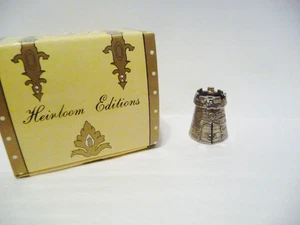 THIMBLE VINTAGE STERLING SILVER HEIRLOOM EDITION CHESS PIECE THE "CASTLE" IOB - Picture 1 of 7