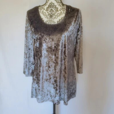Silver Purple Velvet Three Quarter Sleeve Blouse Size Medium - Image 1 of 4