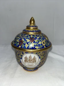 Thai? Pottery Decoration National Economic & Social Development Board  - Picture 1 of 9