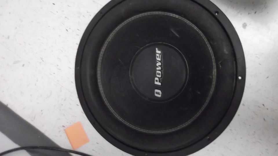 Q Power QP Deluxe 15" Subwoofer DVC 2200 Watts (Parts only) - Image 1 of 4