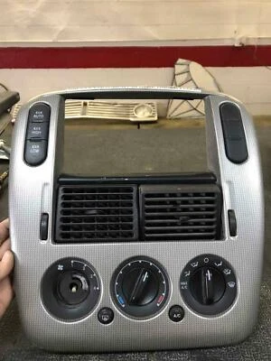 Control de aire acondicionado de calefacción Ford Explorer 2002 2003 2004 2005 2006 Foto 1 de 2