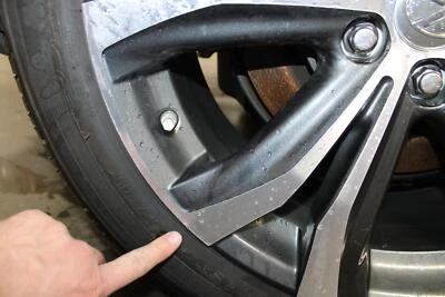 Rueda usada se adapta a: Lexus RX450H 2016 20x8 aleación 10 radios V radios plateado y negro Foto 1 de 4