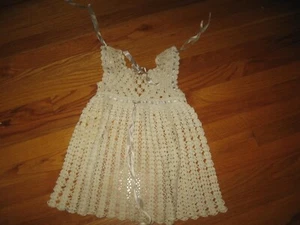 vestido ganchillo vintage blanco roto niña niño/muñeca - Imagen 1 de 2