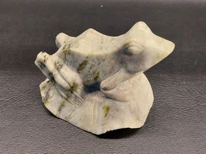 Vintage Mid Century Chinese Hand Carved Nephrite Jade Frog Sculpture Figurine - Picture 1 of 5