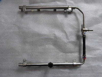 McLaren 570 GT S 600LT Einspritzleiste Kraftstoffsammelrohr fuel injection rail - Image 1 of 4