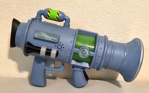Despicable Me 4 THE ULTIMATE FART BLASTER Toy Lights Sounds Works 14" - Picture 1 of 5