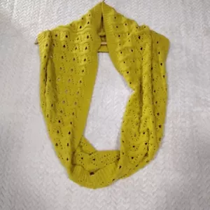 Women’s Warm Winter Infinity Scarf Lightweight Cowl Neck Warmer Mustard Yellow - Picture 1 of 10