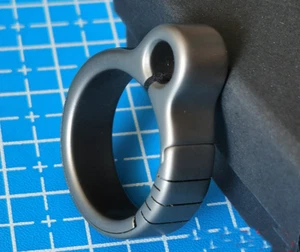 Frameless Safety Leisure Finger Ring Slingshots Titanium Alloy Shooting Catapult - Picture 1 of 5