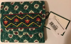 Retired Vera Bradley Greenfield Pocket Wallet - Picture 1 of 5