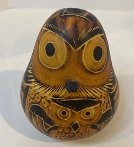 Sonajero arte popular calabaza calabaza búho tallado a mano peruano 2,75" - Imagen 1 de 6
