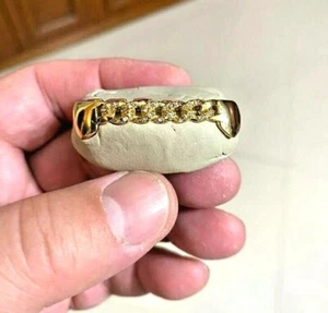 Maßgeschneiderte Passform 14K vergoldete Zähne kubanisches Glied unteres Labor Diamantgrillz mit Formset - Bild 1 von 3