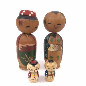 Bambole vintage Kokeshi Bobble famiglia nidificata madre padre due 2 bambini - Foto 1 di 9