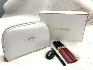 Chanel Gift Set Glossimer Duo Lipgloss SPARK + WILD ROSE - Picture 1 of 3