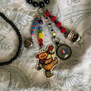 Grateful Dead Bear Glass Beaded crystal rhinestone long Necklace handmade Hippie - Picture 1 of 6