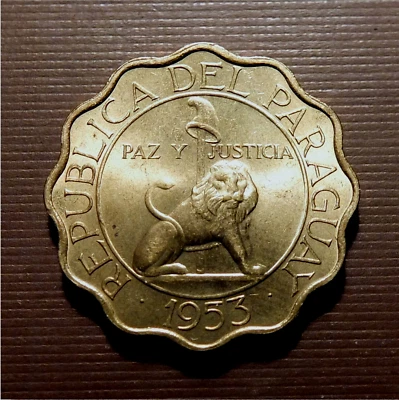PARAGUAY-1953- 50 CENTIMOS- LION -NI/BRASS 12 NOTCH SCALLOP COIN KM#28 IHG - Image 1 of 3