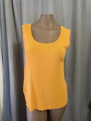 Camiseta sin mangas Laura Ashley con cuello redondo y correa ancha informal talla grande naranja Foto 1 de 4