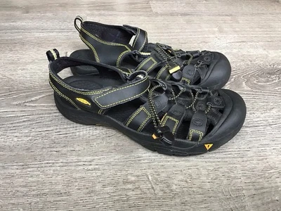 Keen Youth Boys Size 6 9209 Black Active Adjustable Waterproof Sandal Bungee - Image 1 of 4
