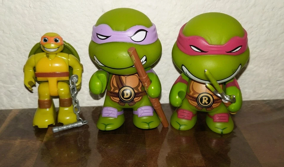 KIDROBOT SERIES 1 2014 TEENAGE MUTANT NINJA TURTLES DONATELLO RAPHAEL BONUS LEGO - Image 1 of 1