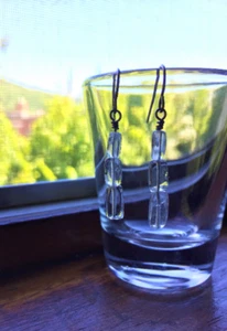 Klare Quarz Rechteck Kristalle auf Rotguss Ohrringe Haken Reiki Heilung Handarbeit - Bild 1 von 2