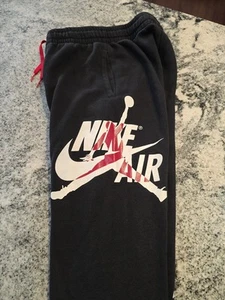 Air Jordan Jumpman Black Logo Joggers Basketball Sweatpants Medium Youth G8 - Picture 1 of 9