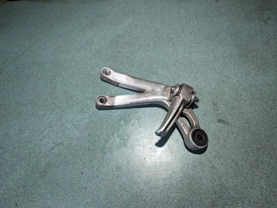 1999-2002 Yamaha R6 Suporte de Pino de Passageiro Direito Pillion Foot Rest YZF600 R 600 - Imagem 1 de 3