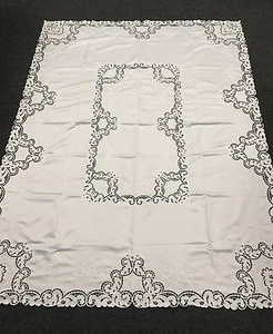 White Embroidered Embroidery Cutwork Tablecloth 72x126" Wedding Bridal 12 Napkin - Picture 1 of 12