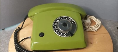 VINTAGE, Analogtelefon, Wälscheibentelefon , 1981 grün - Bild 1 von 4