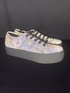 Steve Madden Women's Emmi Sneaker, Grey Metallic, Reflective 8 - Picture 1 of 8