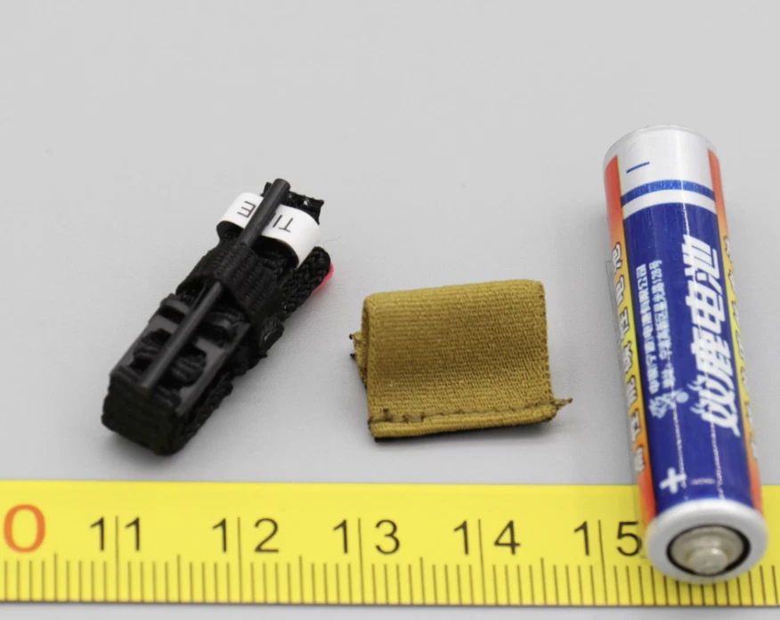 Tourniquet for Easy&Simple ES 26063 1/6 Scale Action Figure - Image 1 of 1