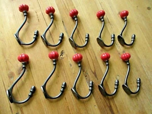 10 ABRIGOS GANCHOS HIERRO DE COLECCIÓN ASPECTO ANTIGUO SOMBRERO GANCHO LLAVE BAÑO ROJO PASILLO ÁRBOL ENTRADA - Imagen 1 de 7