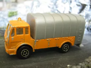 Majorette No. 218 - Mercedes Benz Refuse Truck/Bin Lorry - Picture 1 of 5